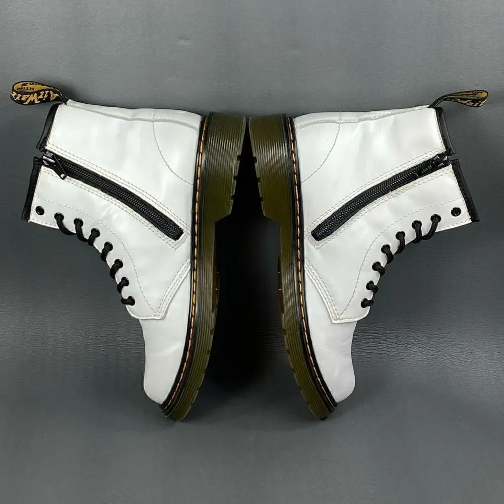 Dr. Martens 1460 8-Eye Boot kids/youths size 3
